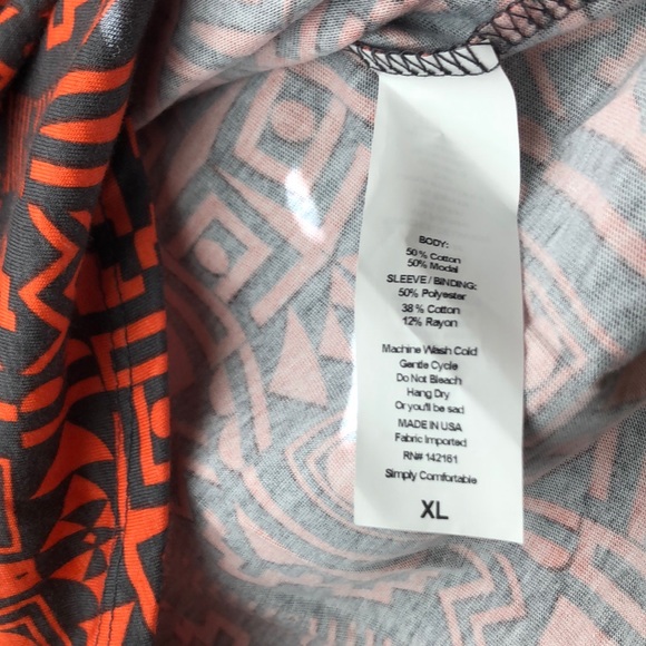 LULAROE || RANDY SHIRT - Picture 3 of 4